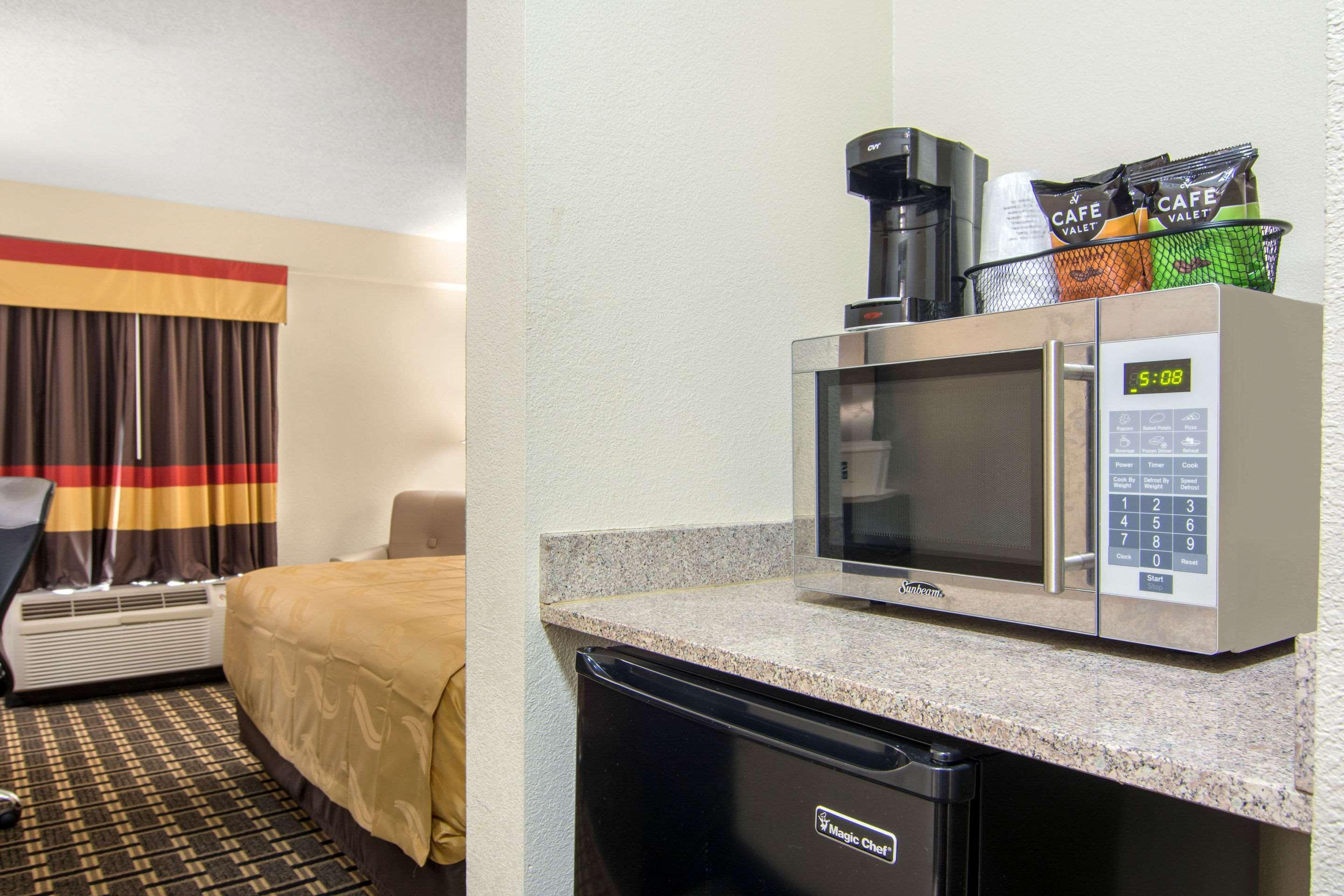 Quality Inn & Suites Union City - Atlanta South Exterior foto